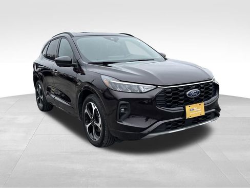 Certified 2023 Ford Escape ST-Line Select w/ Tech Pack #2 image 5