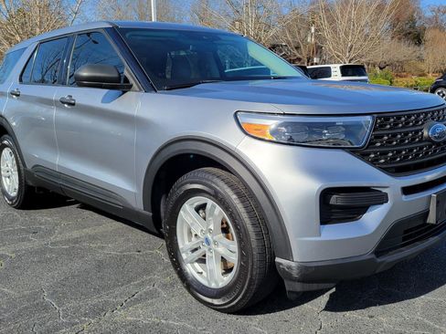 Used 2022 Ford Explorer 4WD image 2