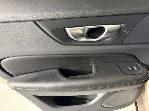 Used 2024 Volvo S60 B5 Core FWD image 34