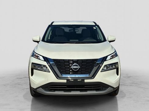 Used 2023 Nissan Rogue SV AWD/4WD image 2