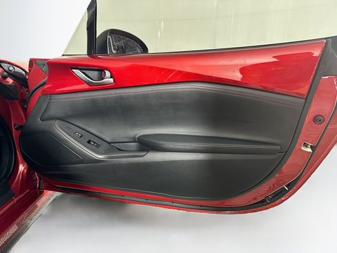 Used 2016 MAZDA MX-5 Miata Grand Touring RWD image 27