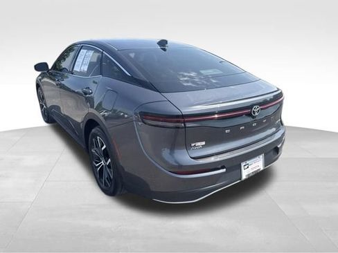 Used 2023 Toyota Crown AWD/4WD image 3
