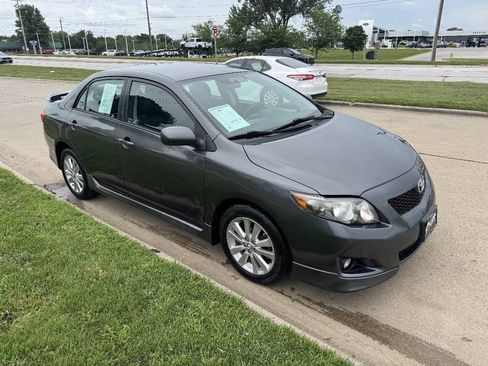 Used 2010 Toyota Corolla S FWD image 7