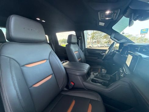 Used 2024 GMC Sierra 1500 AT4 w/ AT4 Premium Package AWD/4WD image 37