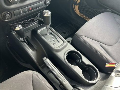 Used 2013 Jeep Wrangler Unlimited Sport image 22