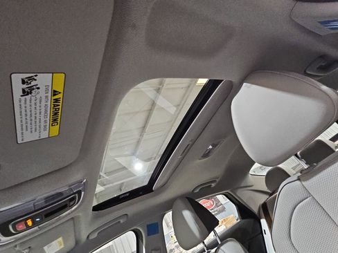 New 2026 Hyundai Elantra Limited image 30