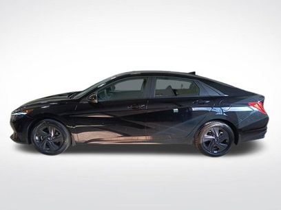 Used 2023 Hyundai Elantra SEL
