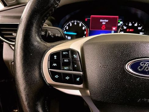 Used 2021 Ford Explorer Limited w/ Equipment Group 301A AWD/4WD image 18