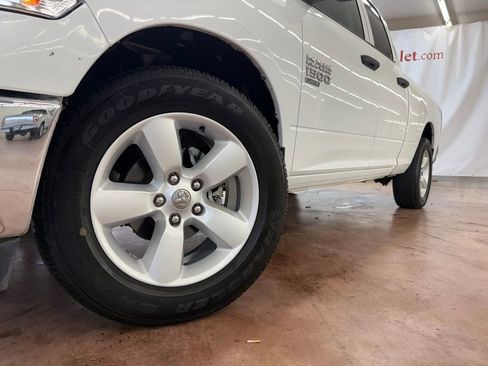 Used 2022 RAM 1500 Tradesman w/ Tradesman SXT Package image 17