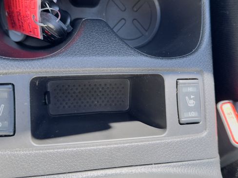 Used 2022 Nissan Rogue Sport SL w/ Premium Package image 24