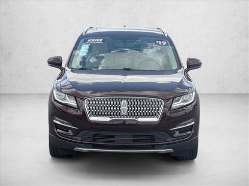 Used 2019 Lincoln MKC Reserve FWD image 2