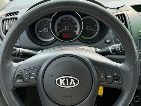 Used 2010 Kia Forte EX FWD image 13