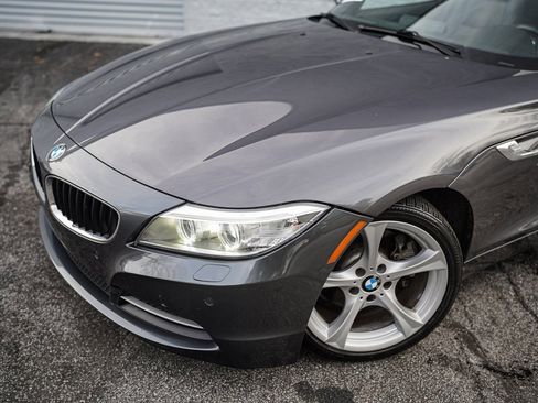 Used 2016 BMW Z4 sDrive28i image 2