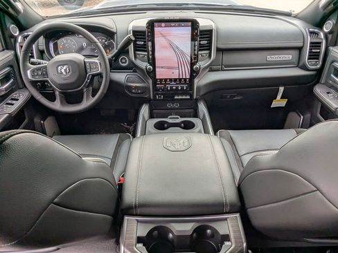 New 2025 RAM 2500 Laramie AWD/4WD image 28