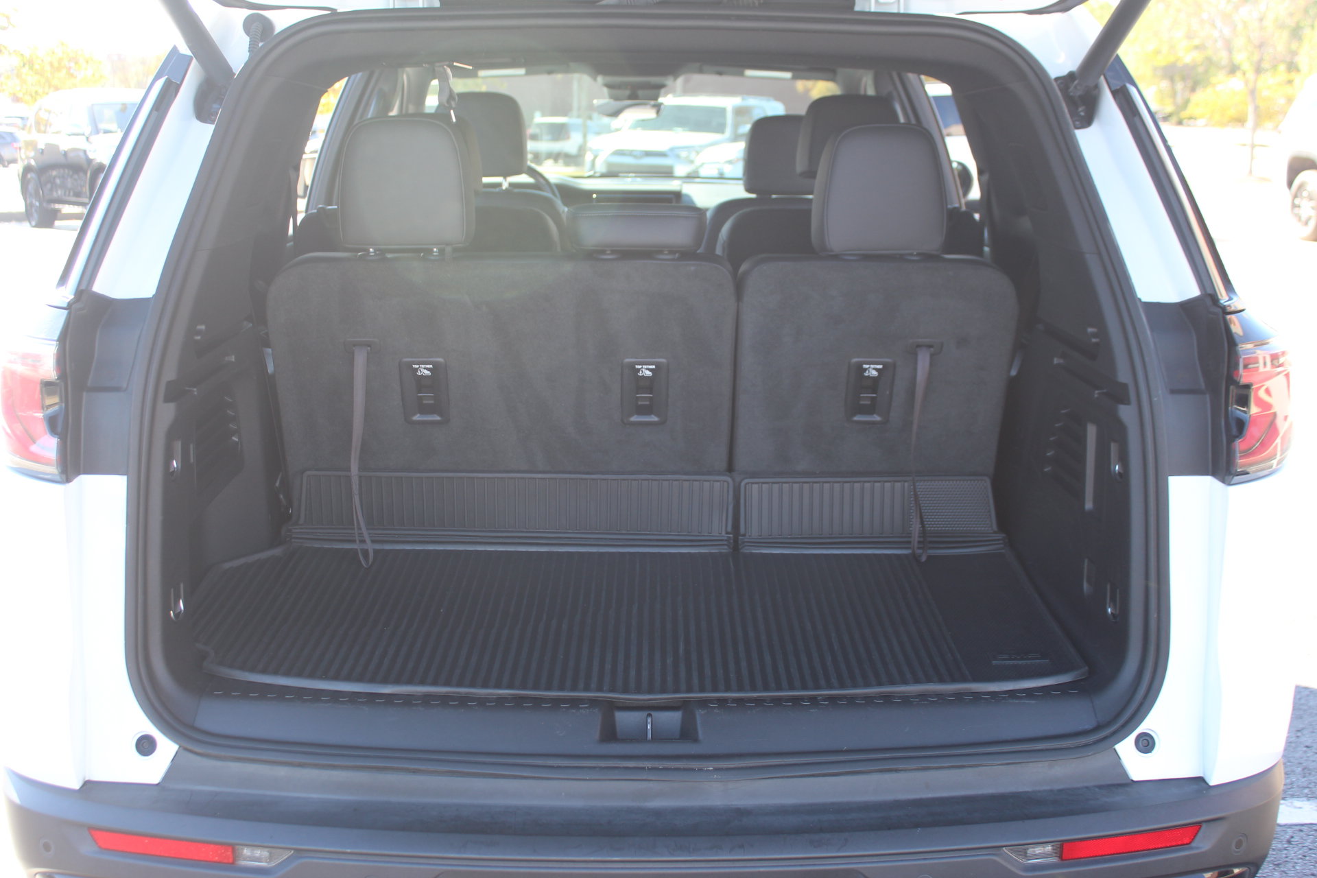 Used 2024 GMC Acadia AT4 w/ Super Cruise Package AWD/4WD image 32