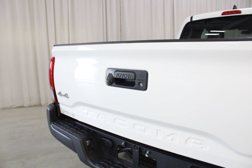 Used 2020 Toyota Tacoma SR AWD/4WD image 30
