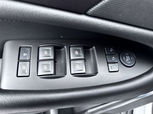 Used 2020 Cadillac Escalade Luxury image 30