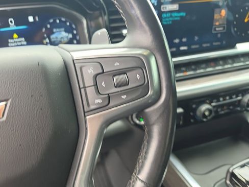 Used 2022 Chevrolet Silverado 1500 LTZ w/ LTZ Premium Package AWD/4WD image 15
