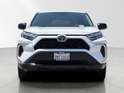 Used 2024 Toyota RAV4 LE FWD image 10