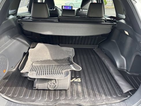 Used 2023 Toyota RAV4 XSE w/ Weather Package AWD/4WD image 16