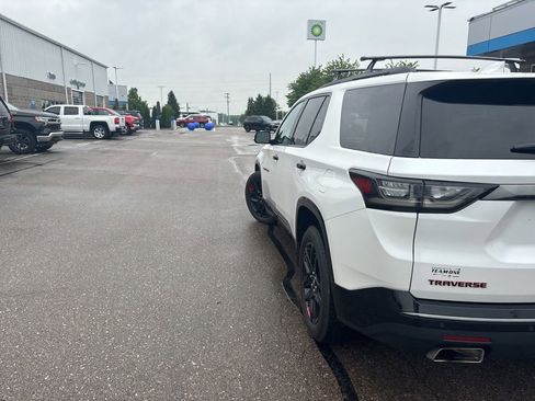 Used 2018 Chevrolet Traverse Premier w/ Redline Edition AWD/4WD image 7