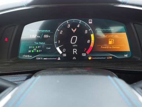 Used 2023 Chevrolet Corvette Stingray Premium Cpe w/ Z51 Performance Package RWD image 23