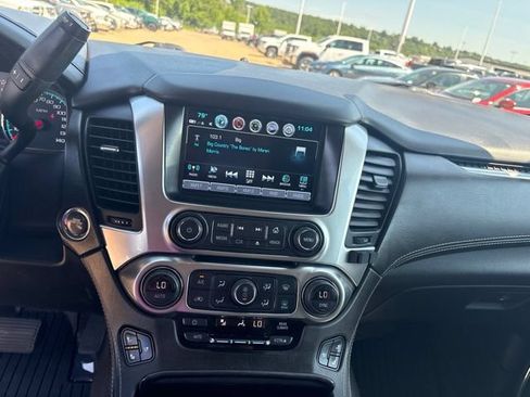 Used 2020 Chevrolet Tahoe Premier w/ Premier 6.2L Value Package AWD/4WD image 23