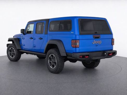Used 2023 Jeep Gladiator Rubicon w/ Cold Weather Group AWD/4WD image 3