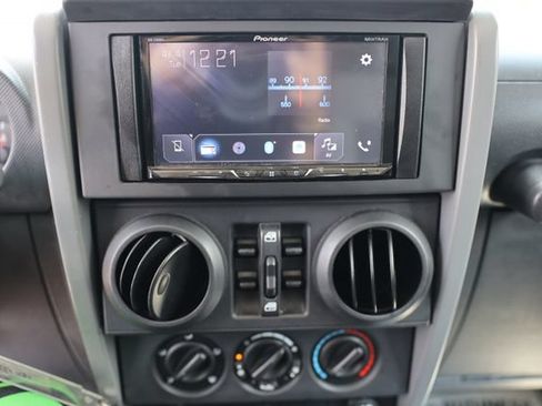 Used 2008 Jeep Wrangler Unlimited X AWD/4WD image 16