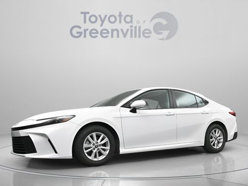Used 2025 Toyota Camry LE w/ Convenience Package FWD image 2