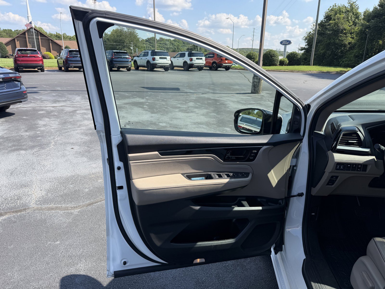 Used 2022 Honda Odyssey Elite image 23
