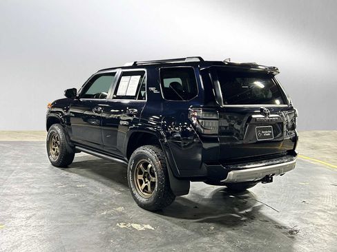 Used 2021 Toyota 4Runner TRD Off-Road Premium w/ Moonroof Package AWD/4WD image 5