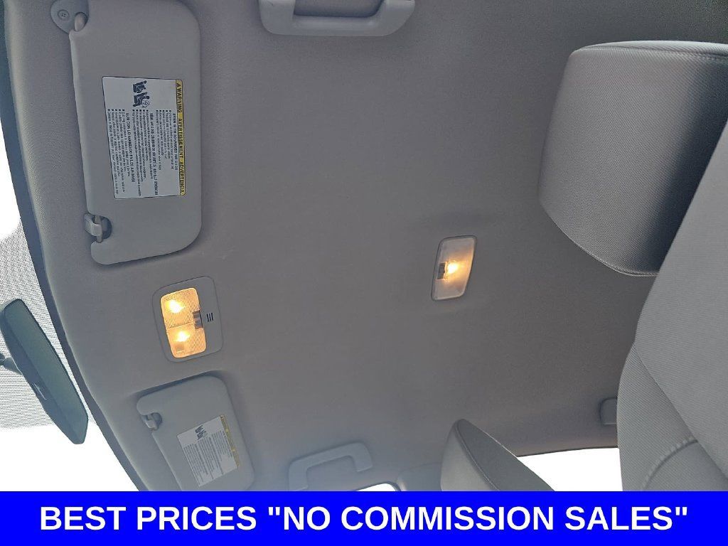 Used 2016 Toyota Corolla LE FWD image 28
