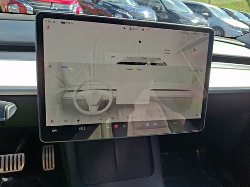Used 2023 Tesla Model Y Performance AWD/4WD image 16