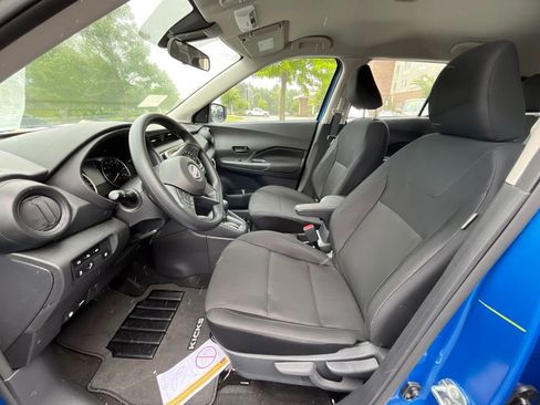 New 2025 Nissan Kicks Play S image 19