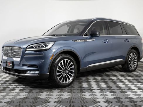Used 2021 Lincoln Aviator Reserve w/ Class IV Trailer Tow Package image 1