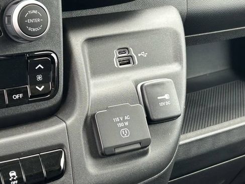 New 2024 RAM ProMaster 3500 w/ Premium Convenience Group FWD image 16
