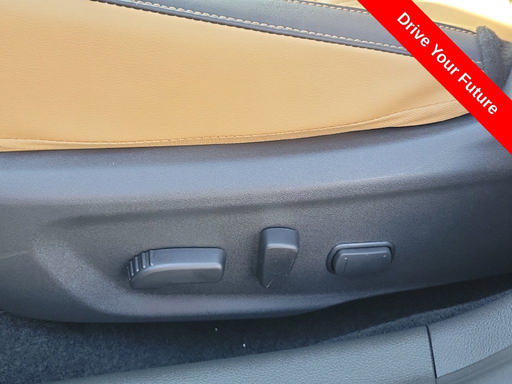 Used 2025 Nissan Sentra SV w/ SV Premium Package FWD image 20