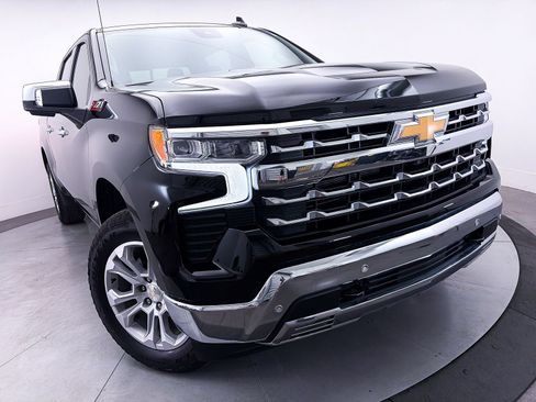 Used 2023 Chevrolet Silverado 1500 LTZ w/ LTZ Premium Package AWD/4WD image 10