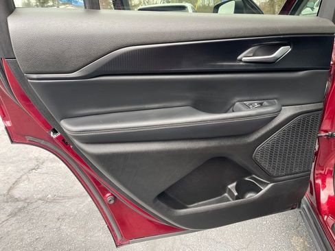 Used 2023 Jeep Grand Cherokee L Laredo w/ Luxury Tech Group I image 16