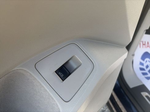 Used 2024 Volkswagen Tiguan SEL R-Line image 19