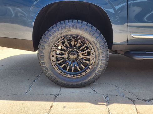 New 2025 GMC Yukon XL Elevation image 57