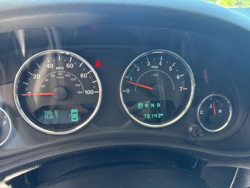 Used 2016 Jeep Wrangler Sport w/ Quick Order Package 24S AWD/4WD image 31