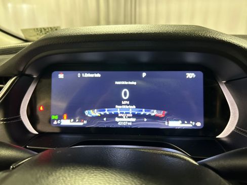 Used 2023 Jeep Grand Cherokee Laredo image 15