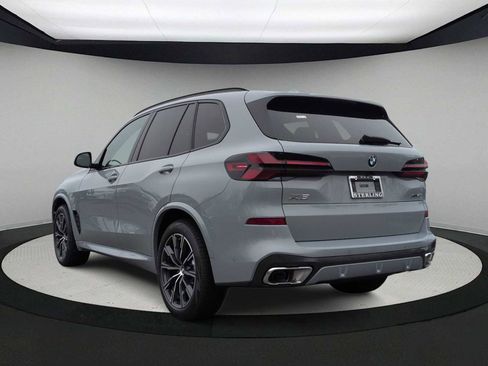 New 2026 BMW X5 xDrive40i w/ M Sport Package AWD/4WD image 6