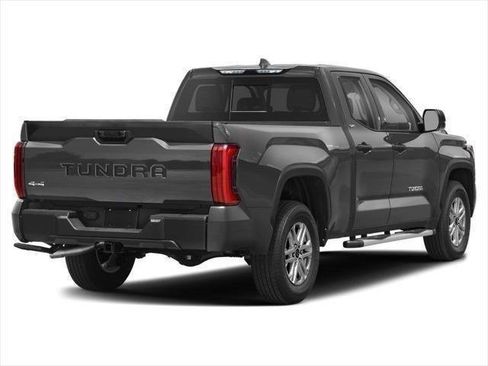 Used 2022 Toyota Tundra SR5 w/ TRD Off-Road Package AWD/4WD image 35