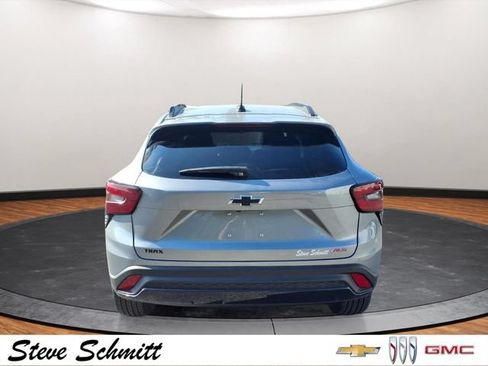 New 2026 Chevrolet Trax RS w/ Sunroof Package FWD image 22