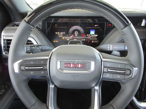 New 2026 GMC Yukon XL Elevation w/ Elevation Premium Package RWD image 32