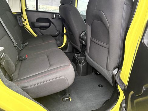 Used 2023 Jeep Wrangler Unlimited Rubicon w/ Cold Weather Group image 12