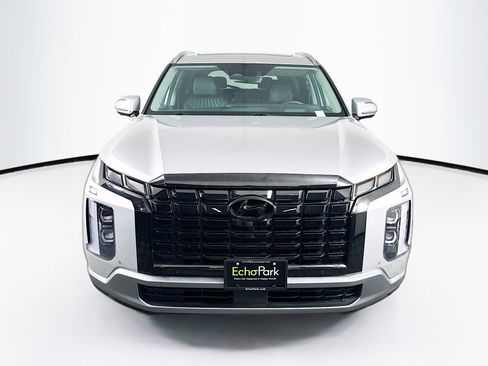 Used 2024 Hyundai Palisade Limited image 2